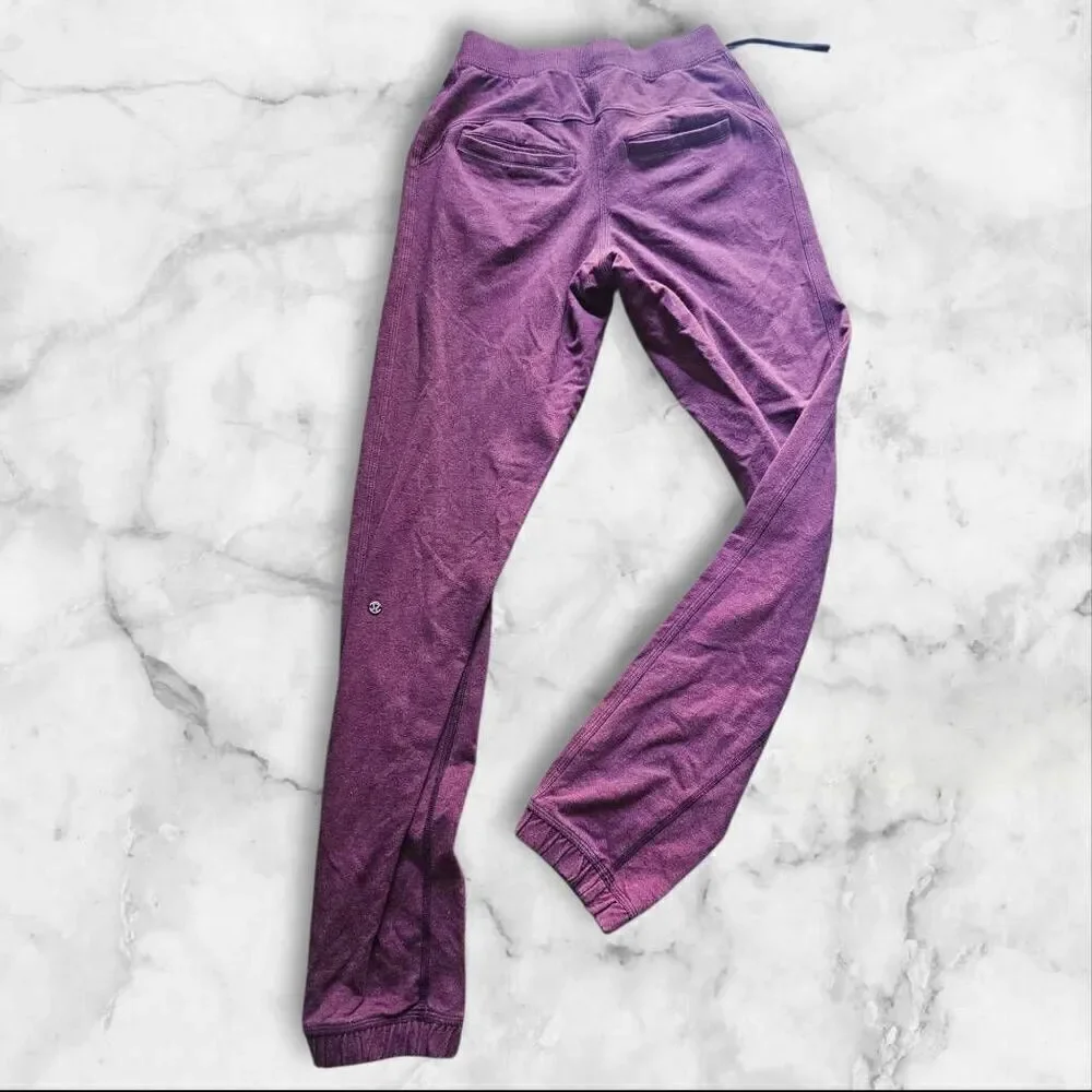 Lululemon Size 4 Magenta Joggers